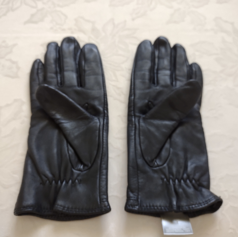 Black leather gloves